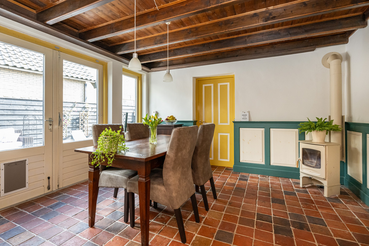 Vrijstaande woning te koop: Korteweegje 23, Dirksland