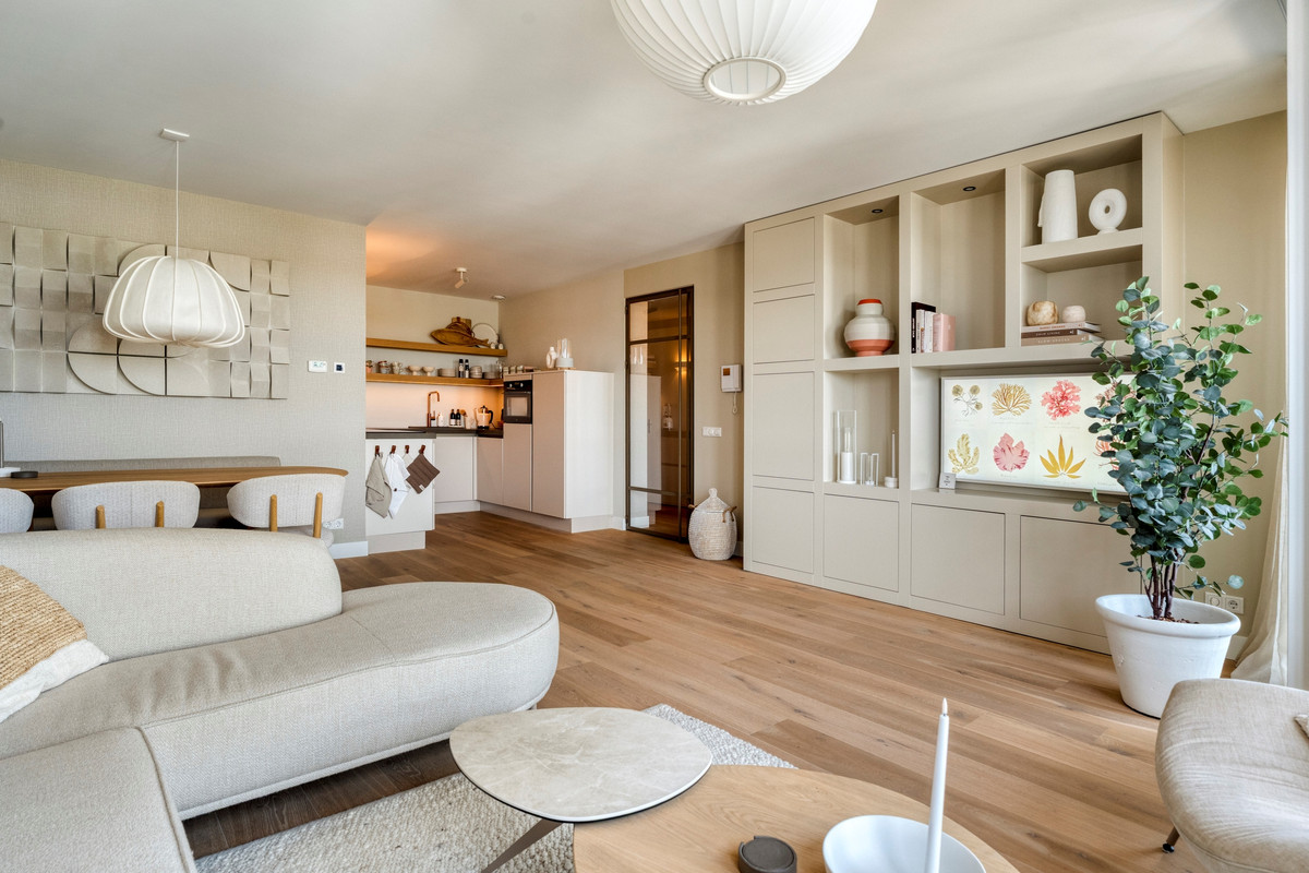 Appartement te koop: Zuiderzeeboulevard 25, Bunschoten-Spakenburg