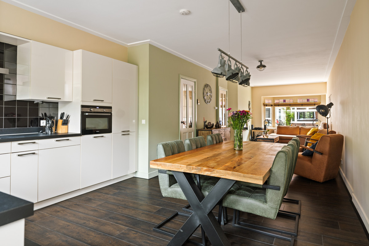 Tussenwoning te koop: Brinckerinckstraat 10, Deventer