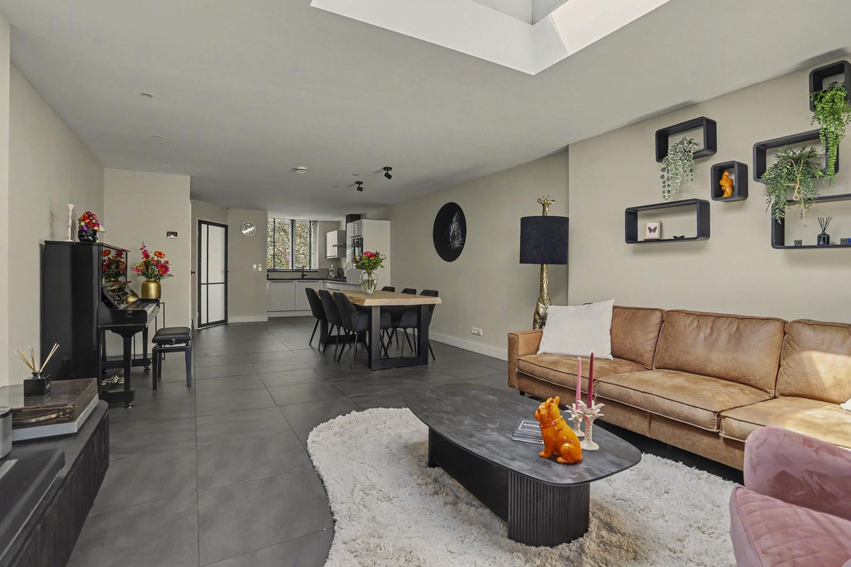 Tussenwoning te koop: Koolmees 15, Sprang-Capelle
