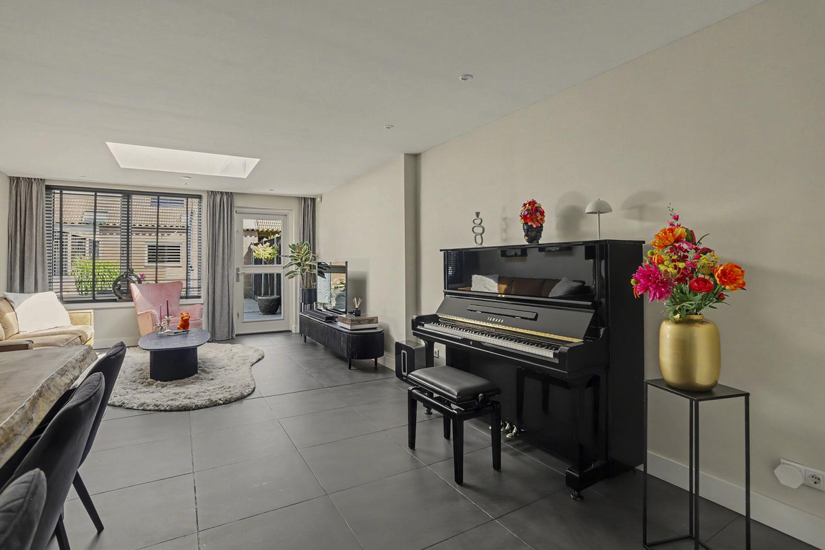 Tussenwoning te koop: Koolmees 15, Sprang-Capelle