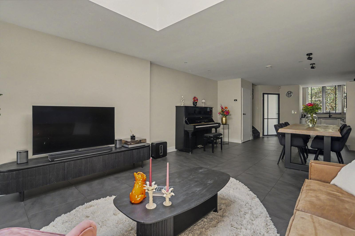 Tussenwoning te koop: Koolmees 15, Sprang-Capelle