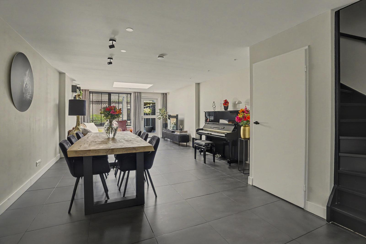 Tussenwoning te koop: Koolmees 15, Sprang-Capelle