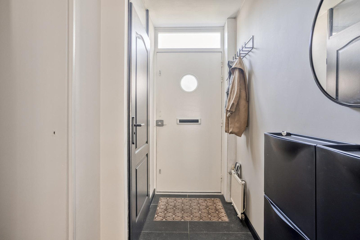 Tussenwoning te koop: Magnolia 16, Halsteren
