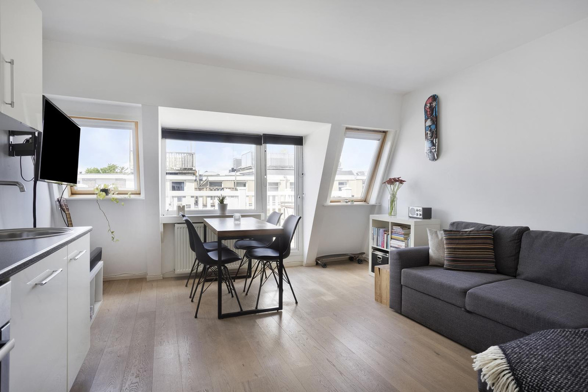 Studio te koop: Van Hogendorpstraat 62-4, Amsterdam