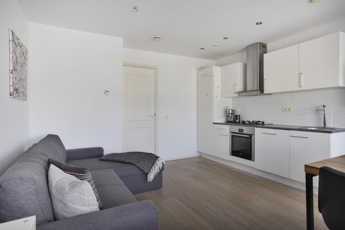 Studio te koop: Van Hogendorpstraat 62-4, Amsterdam