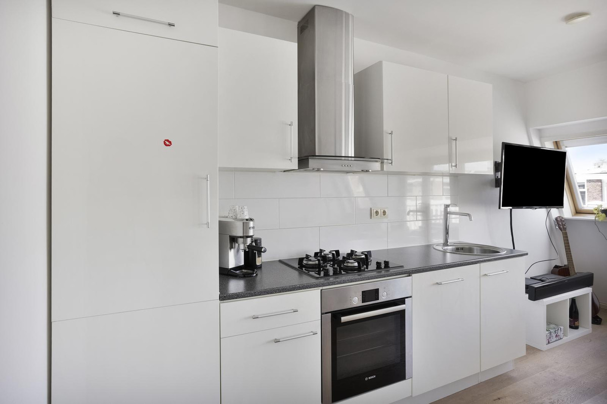 Studio te koop: Van Hogendorpstraat 62-4, Amsterdam