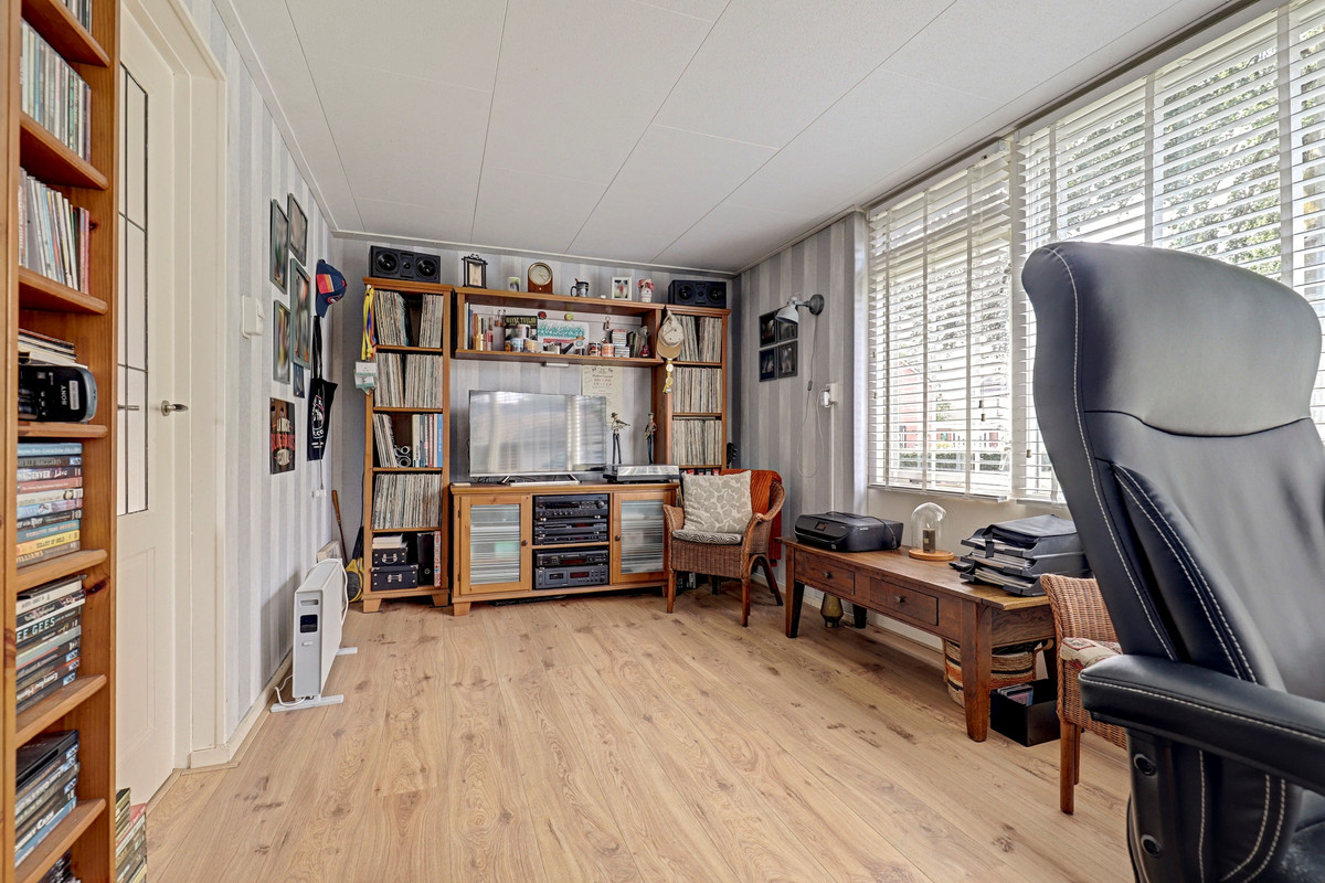Hoekwoning te koop: Paul Krugerstraat 15, Emmer-Compascuum