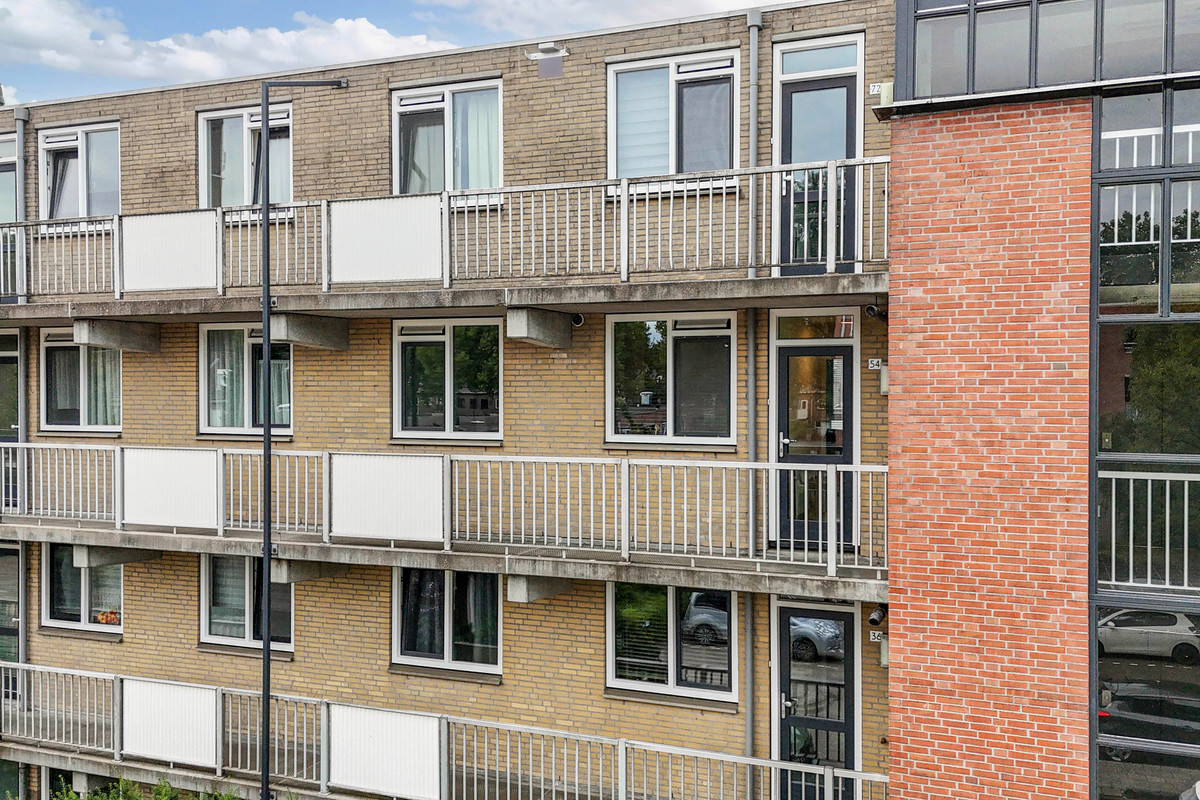 Appartement te koop: Staalstraat 54, Emmeloord