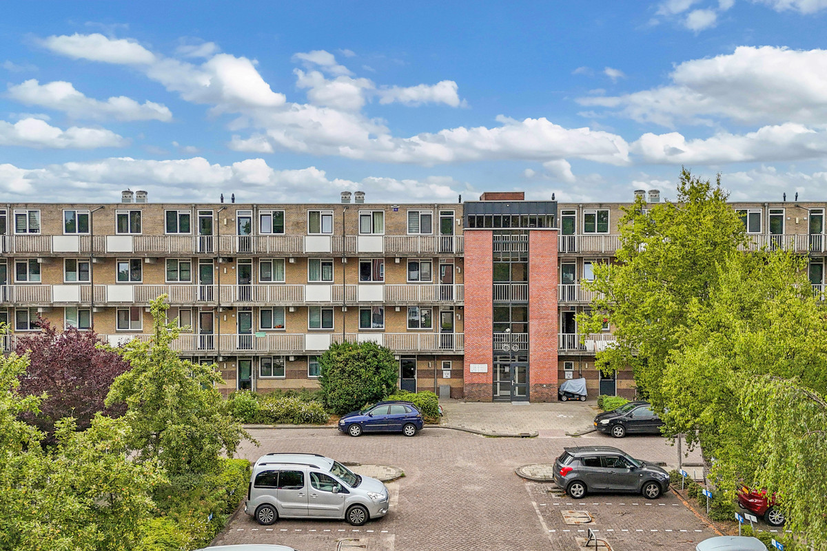 Appartement te koop: Staalstraat 54, Emmeloord