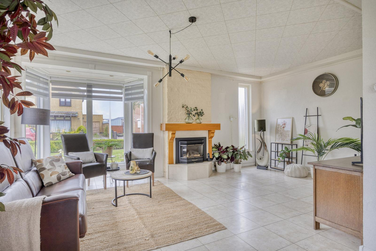 Vrijstaande woning te koop: Kaaistraat 86, St. Willebrord