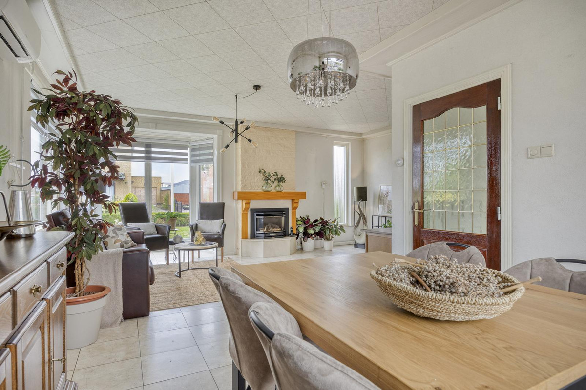 Vrijstaande woning te koop: Kaaistraat 86, St. Willebrord