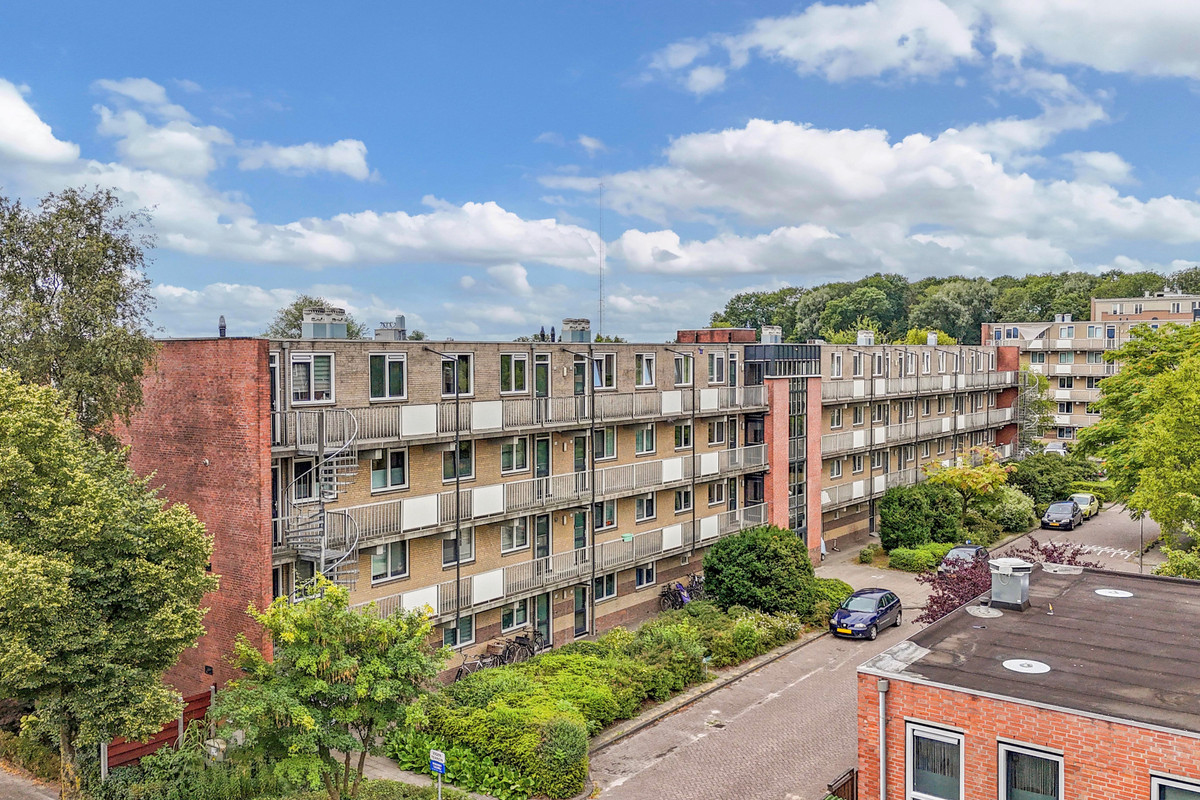 Appartement te koop: Staalstraat 54, Emmeloord