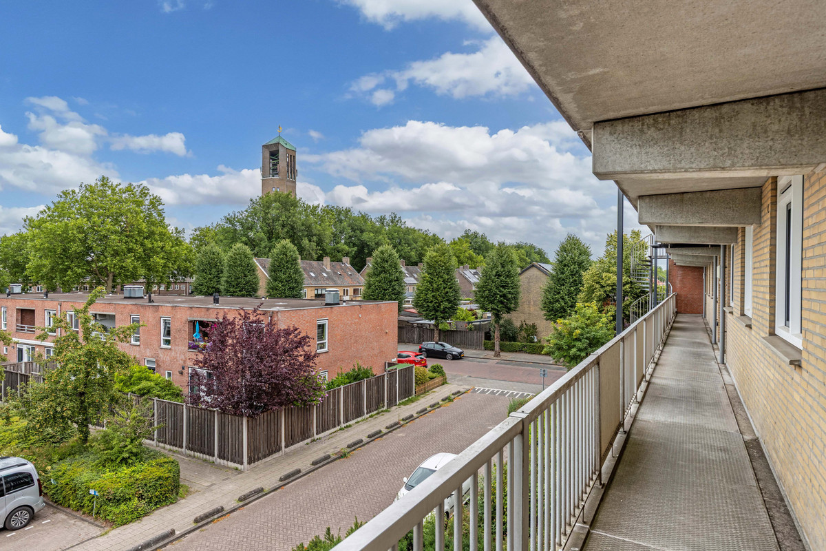Appartement te koop: Staalstraat 54, Emmeloord