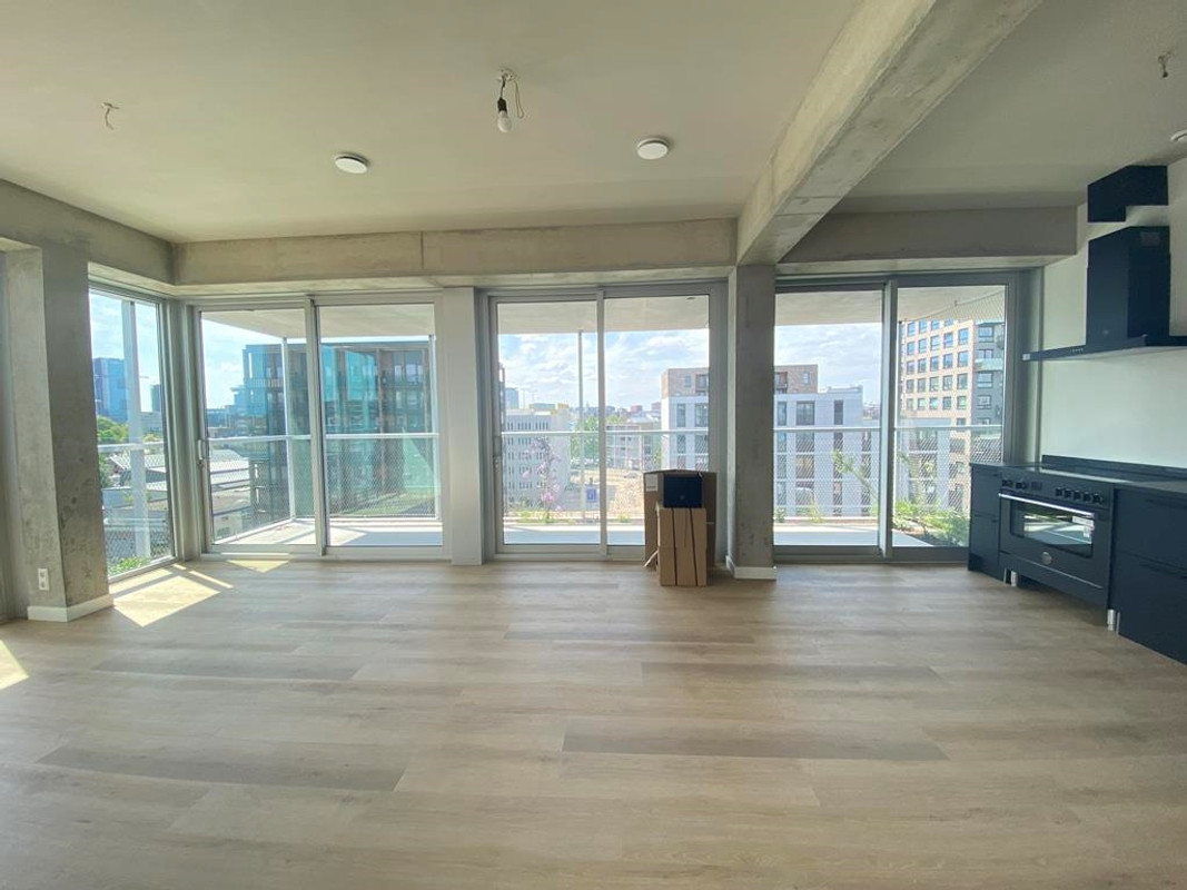 Appartement te huur: Leen Jongewaardkade 63, Amsterdam