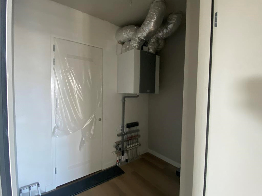 Appartement te huur: Leen Jongewaardkade 63, Amsterdam