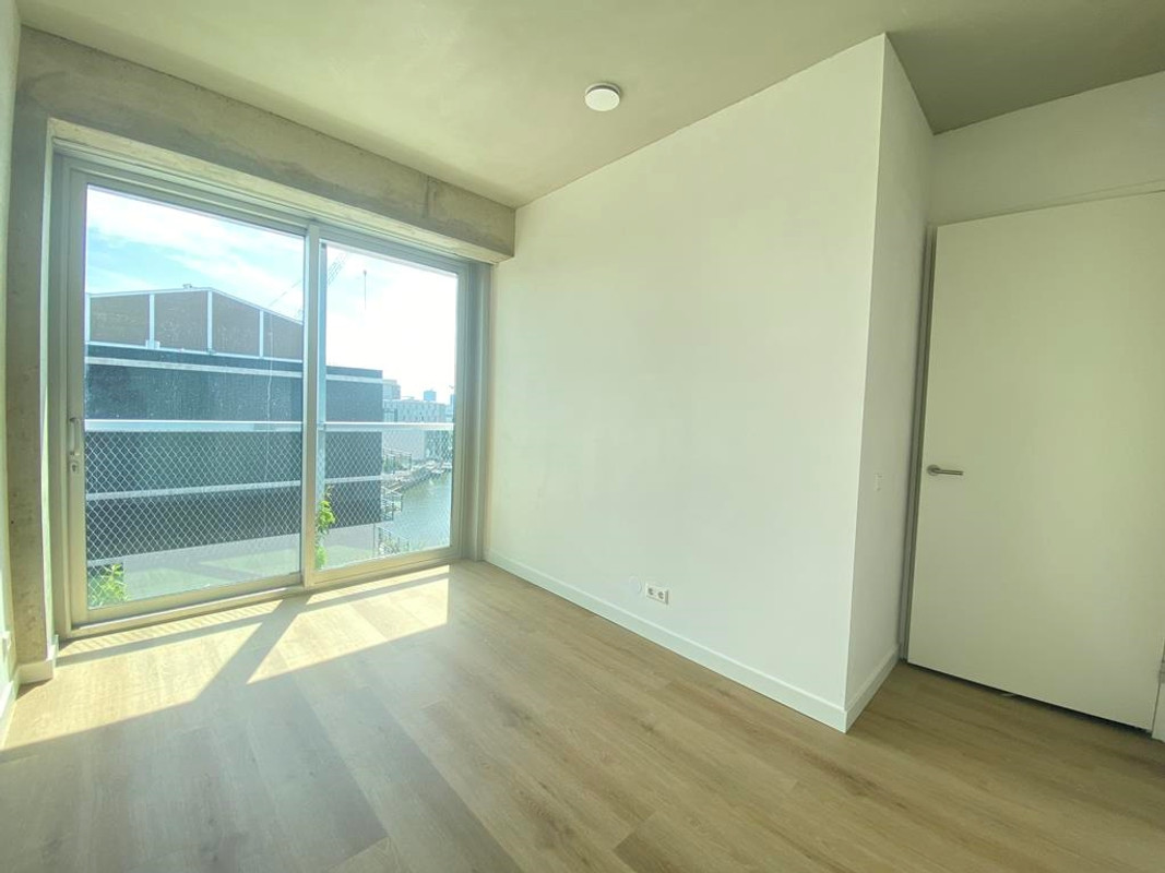 Appartement te huur: Leen Jongewaardkade 63, Amsterdam