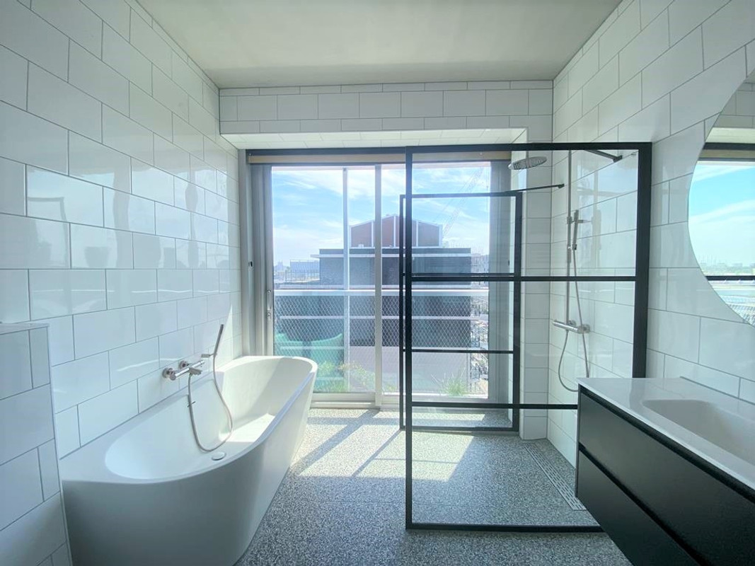 Appartement te huur: Leen Jongewaardkade 63, Amsterdam