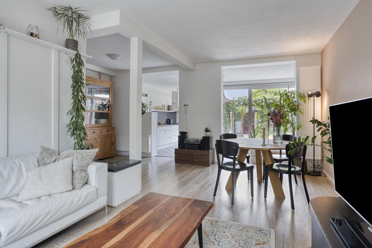 Tussenwoning te koop: Demertstraat 130, Maastricht