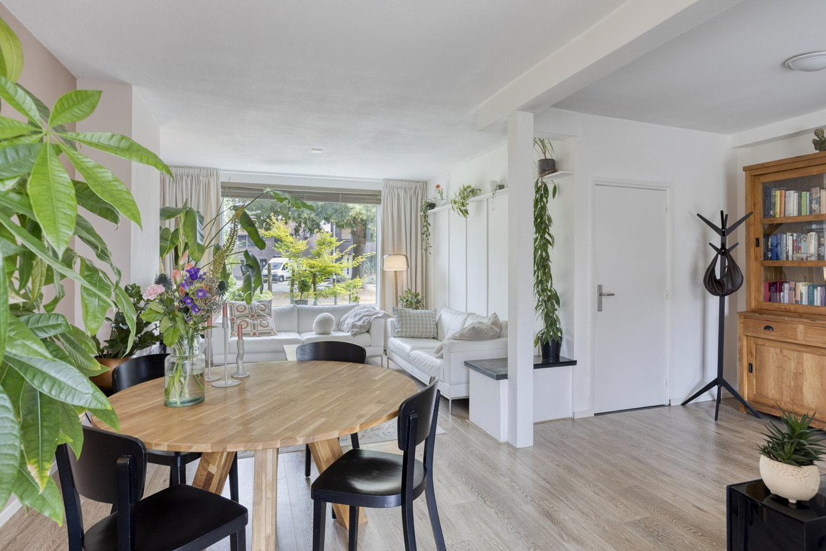Tussenwoning te koop: Demertstraat 130, Maastricht