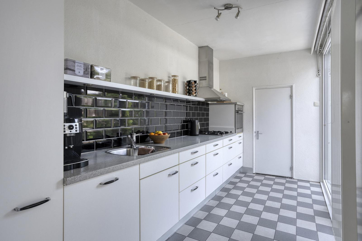 Tussenwoning te koop: Demertstraat 130, Maastricht