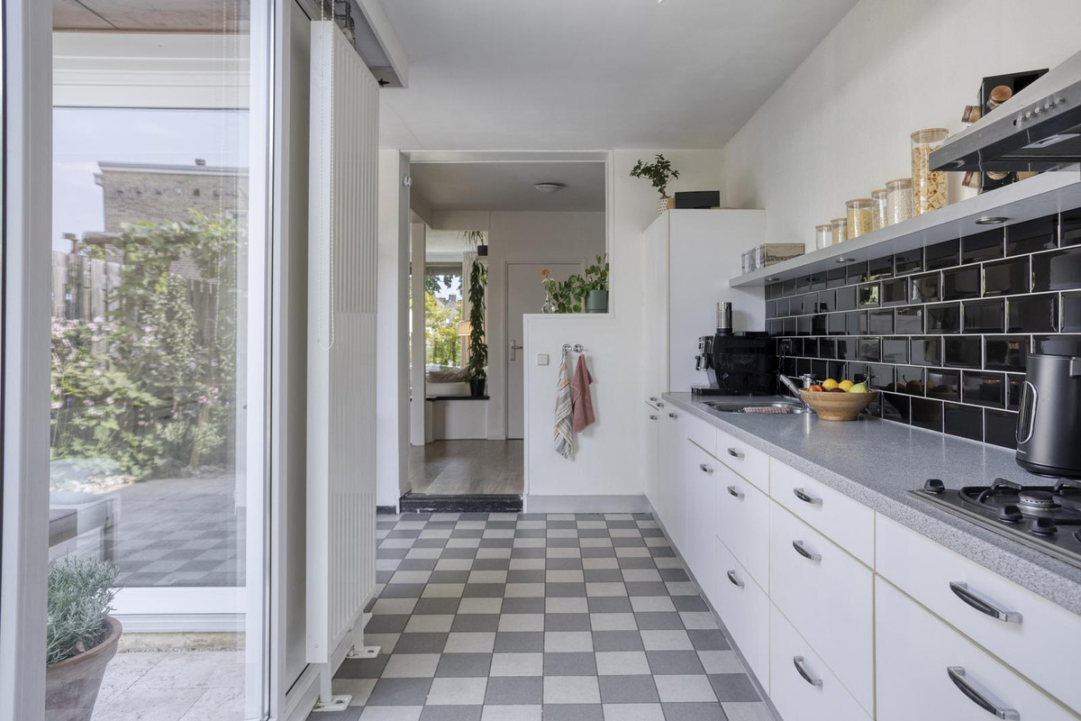 Tussenwoning te koop: Demertstraat 130, Maastricht