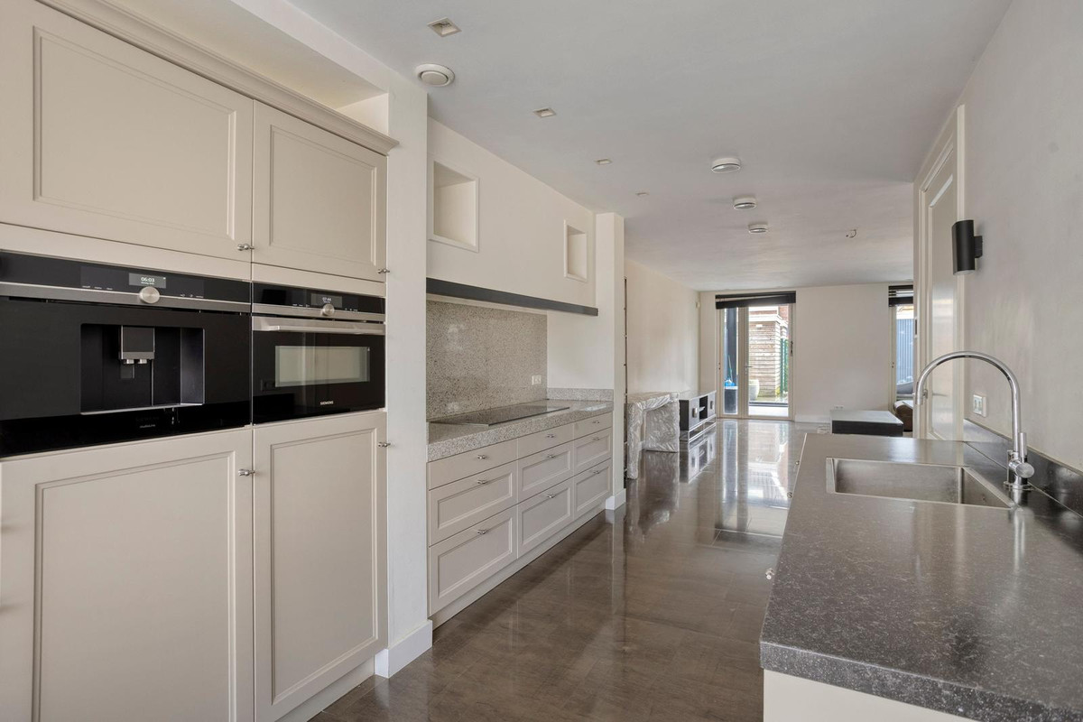 Hoekwoning te koop: Vioolstraat 42, Eindhoven