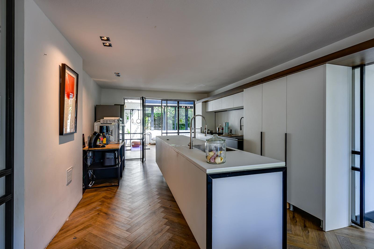 Vrijstaande woning te koop: Pruimentuin 13, Barendrecht