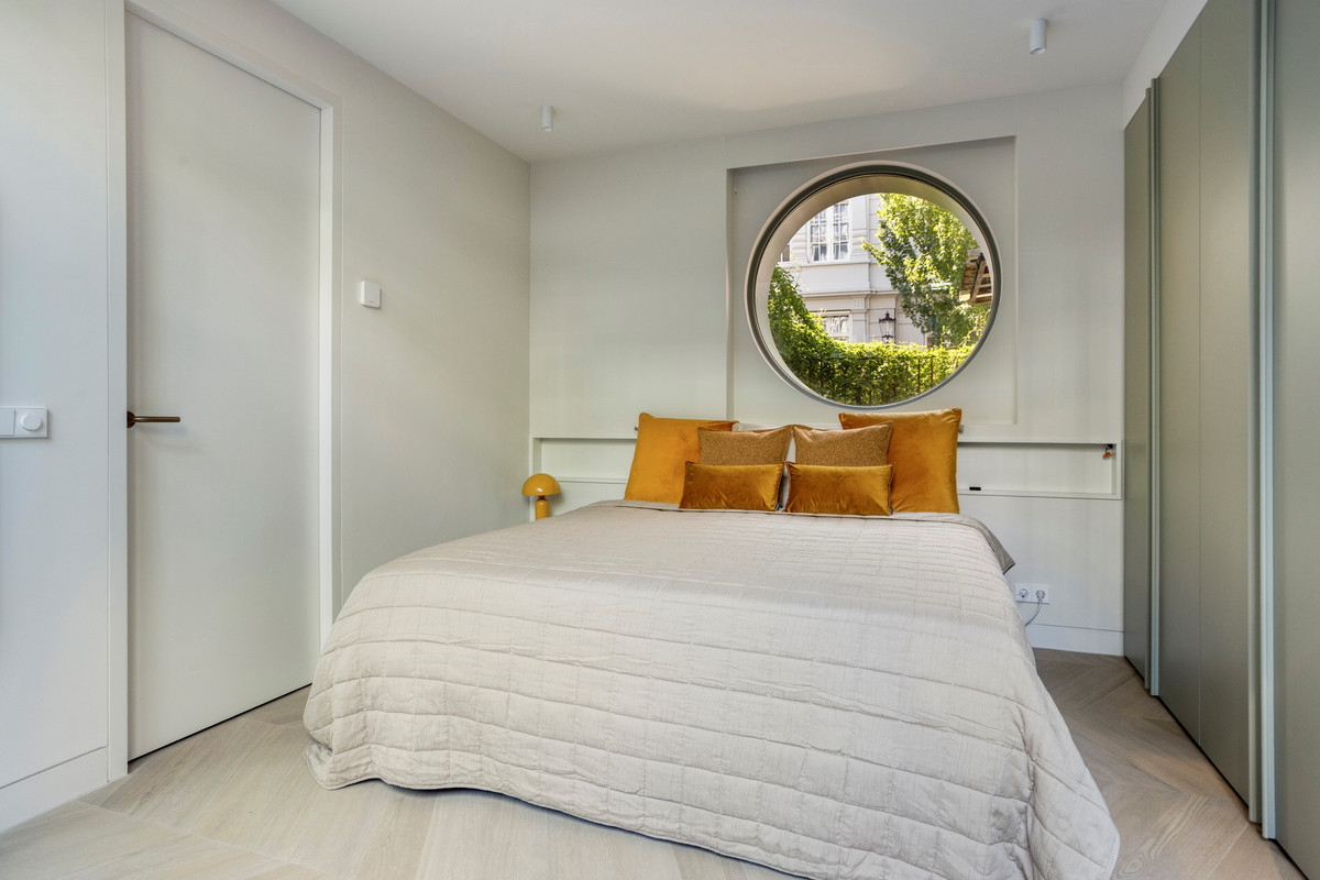 Appartement te huur: Eerste Hugo de Grootstraat 16H, Amsterdam