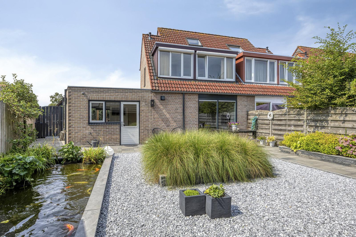 Hoekwoning te koop: Tituslaan 26, Beuningen Gld