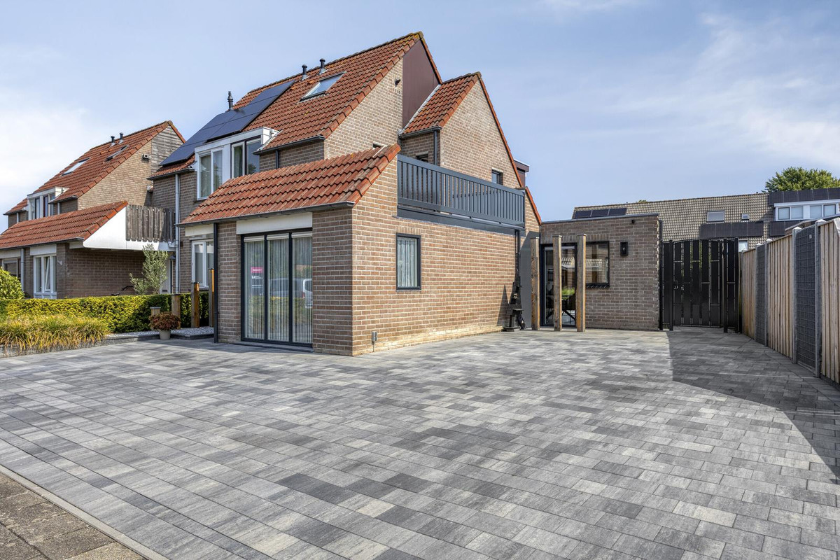 Hoekwoning te koop: Tituslaan 26, Beuningen Gld
