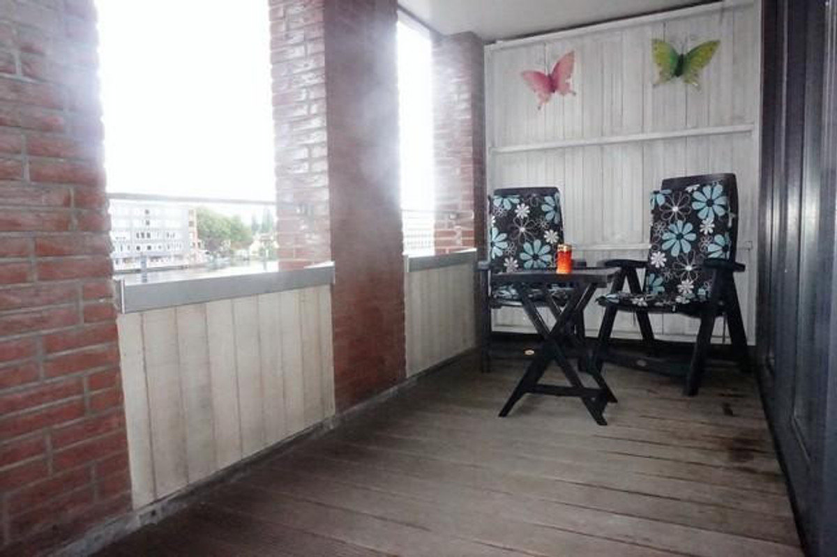 Tussenwoning te huur: Oostzijde 267, Zaandam