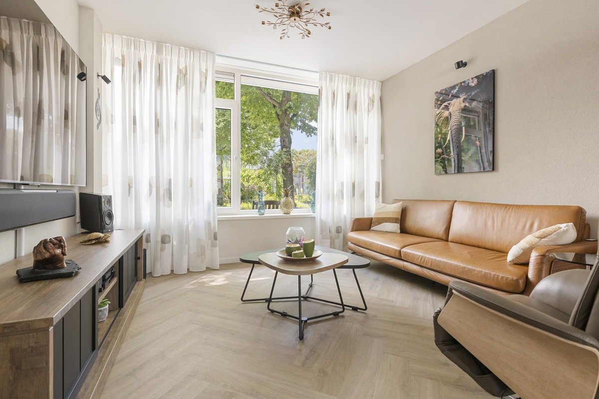 Tussenwoning te koop: Edelsteenlaan 13, Groningen