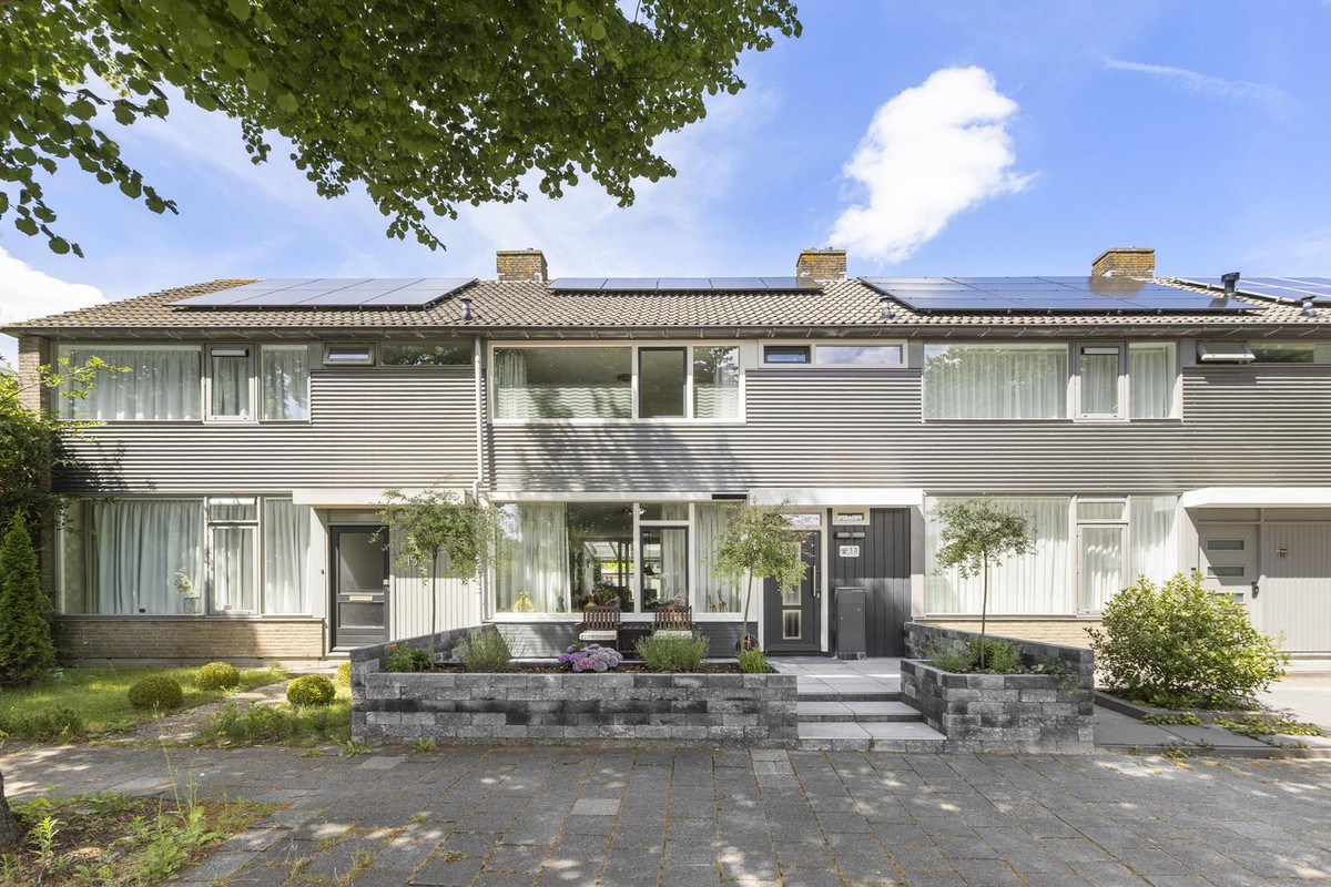 Tussenwoning te koop: Edelsteenlaan 13, Groningen
