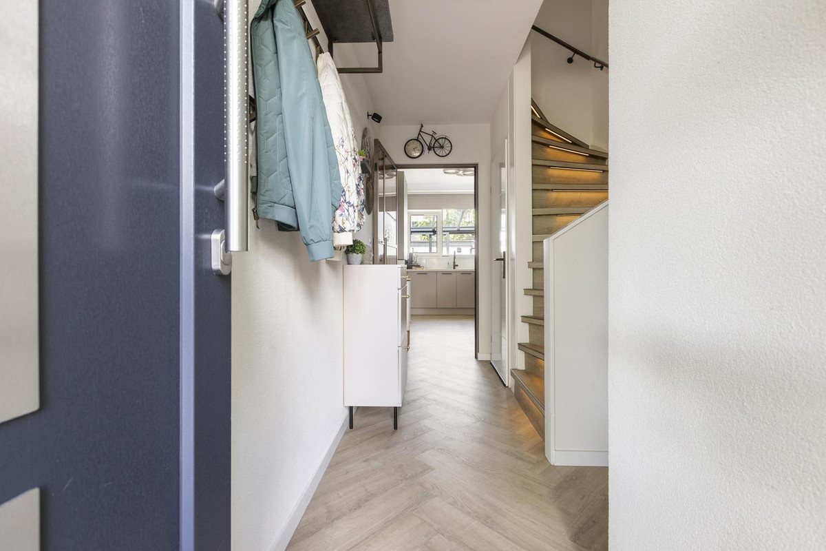 Tussenwoning te koop: Edelsteenlaan 13, Groningen