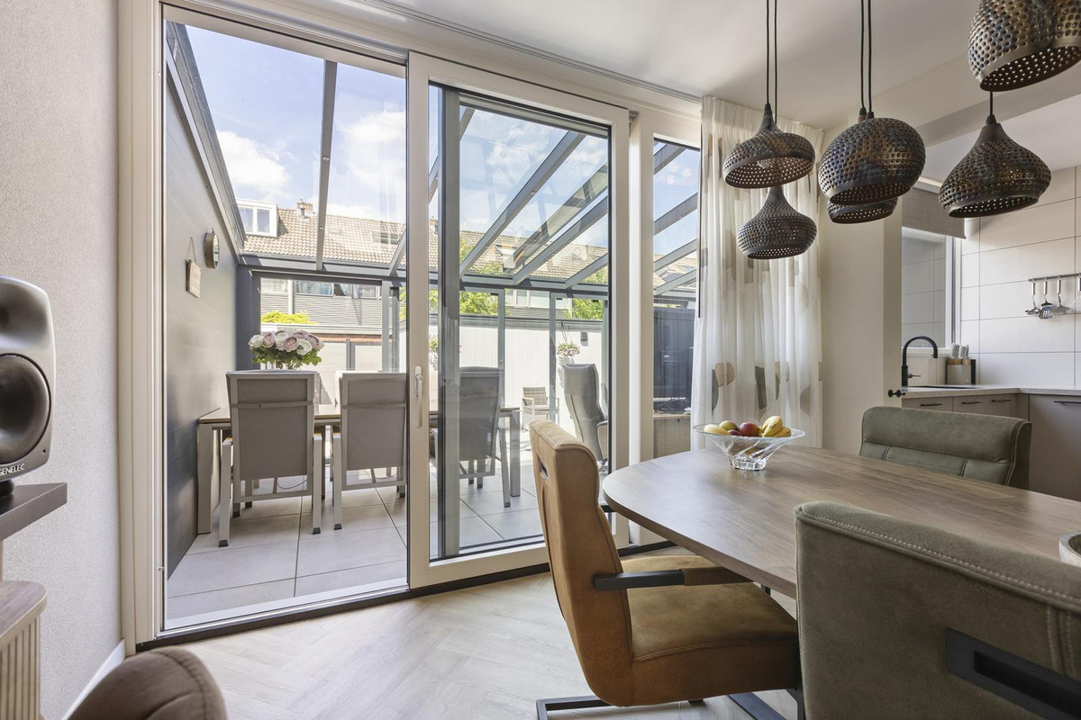 Tussenwoning te koop: Edelsteenlaan 13, Groningen
