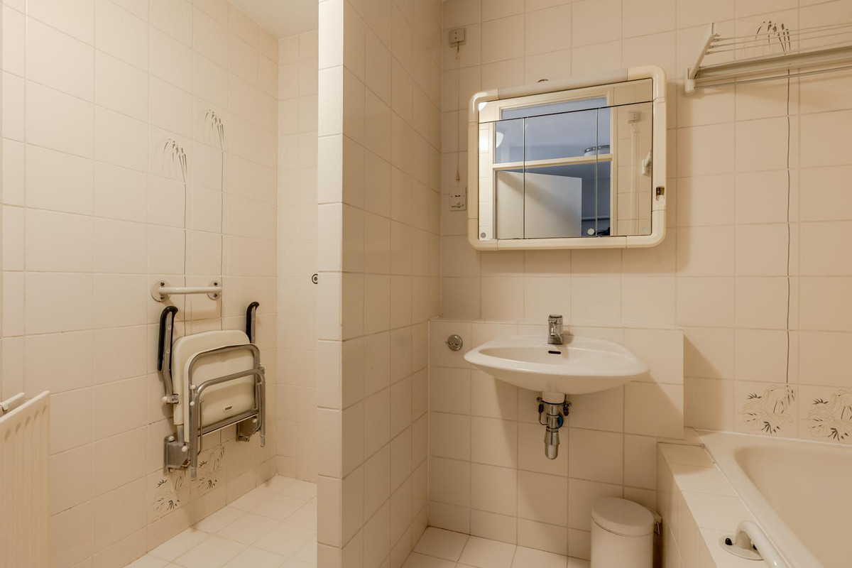 Appartement te koop: Stationsplein 23, Dordrecht