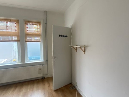 Zuiderkerkstraat 8