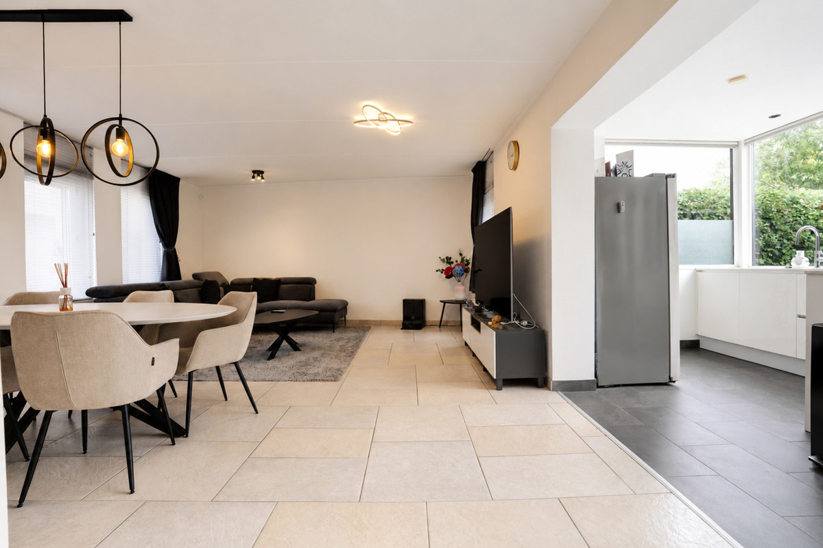 Tussenwoning te koop: Margrijhof 30, Nootdorp