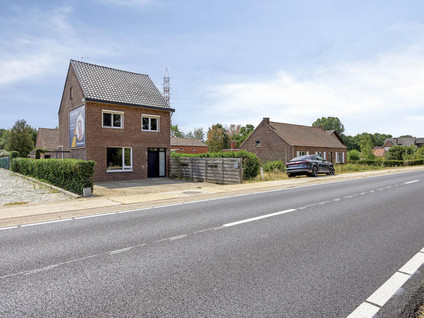 Diestersteenweg 124 3680 Maaseik 
