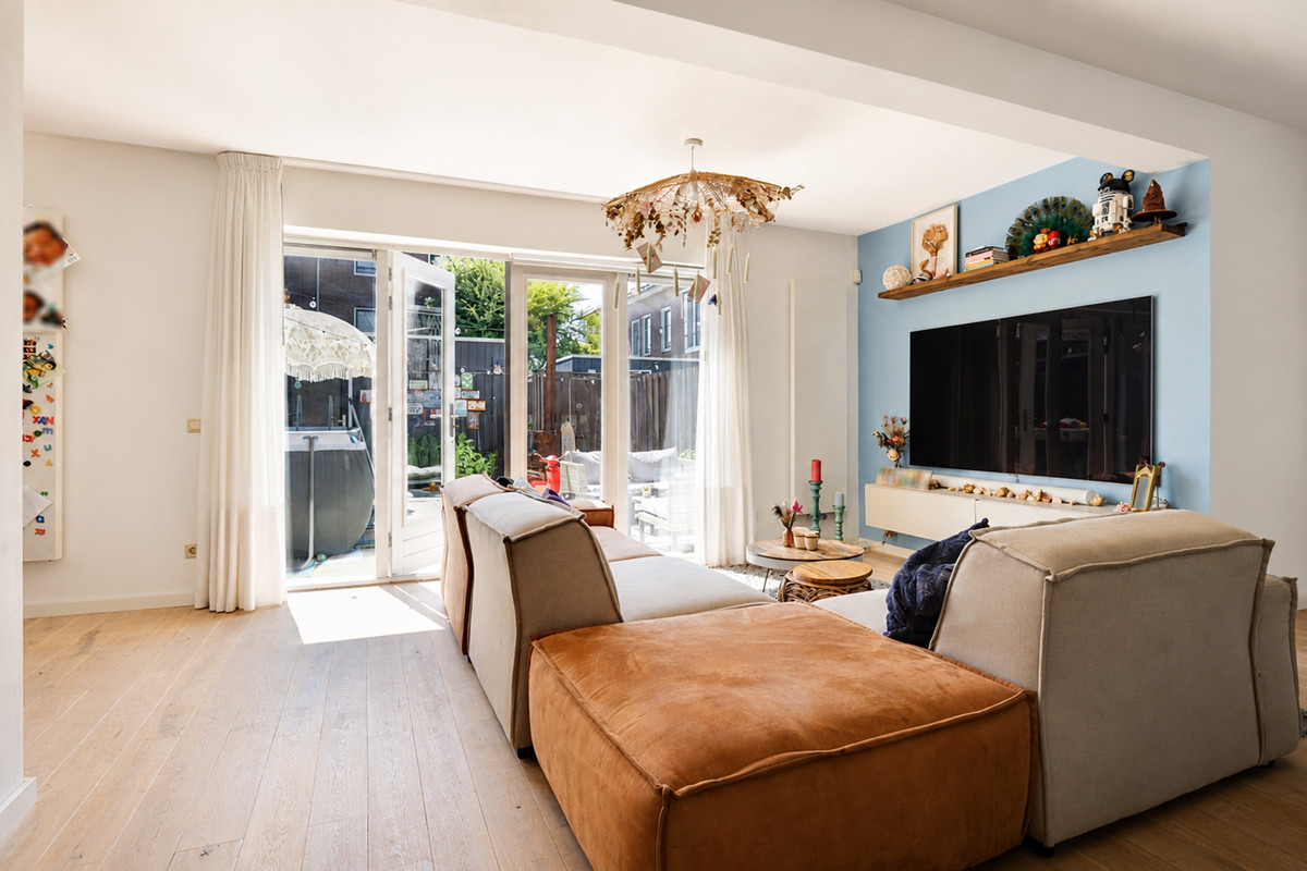 Hoekwoning te koop: Margrijhof 2, Nootdorp