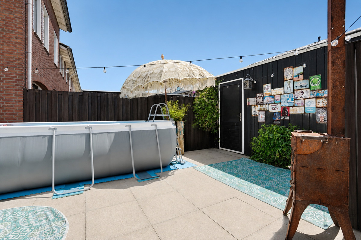 Hoekwoning te koop: Margrijhof 2, Nootdorp