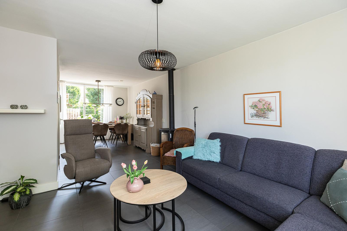Tussenwoning te koop: Roerdompstraat 48, Groot-Ammers