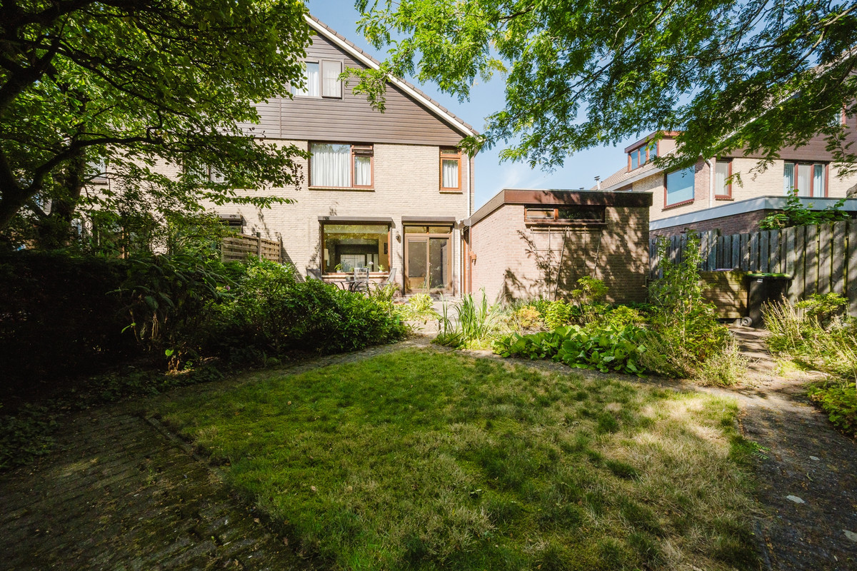 Hoekwoning te koop: Mercatorlaan 8, Spijkenisse