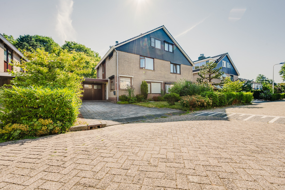 Hoekwoning te koop: Mercatorlaan 8, Spijkenisse