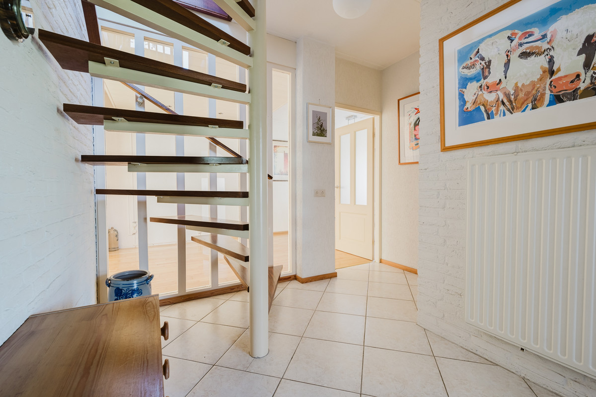 Hoekwoning te koop: Mercatorlaan 8, Spijkenisse