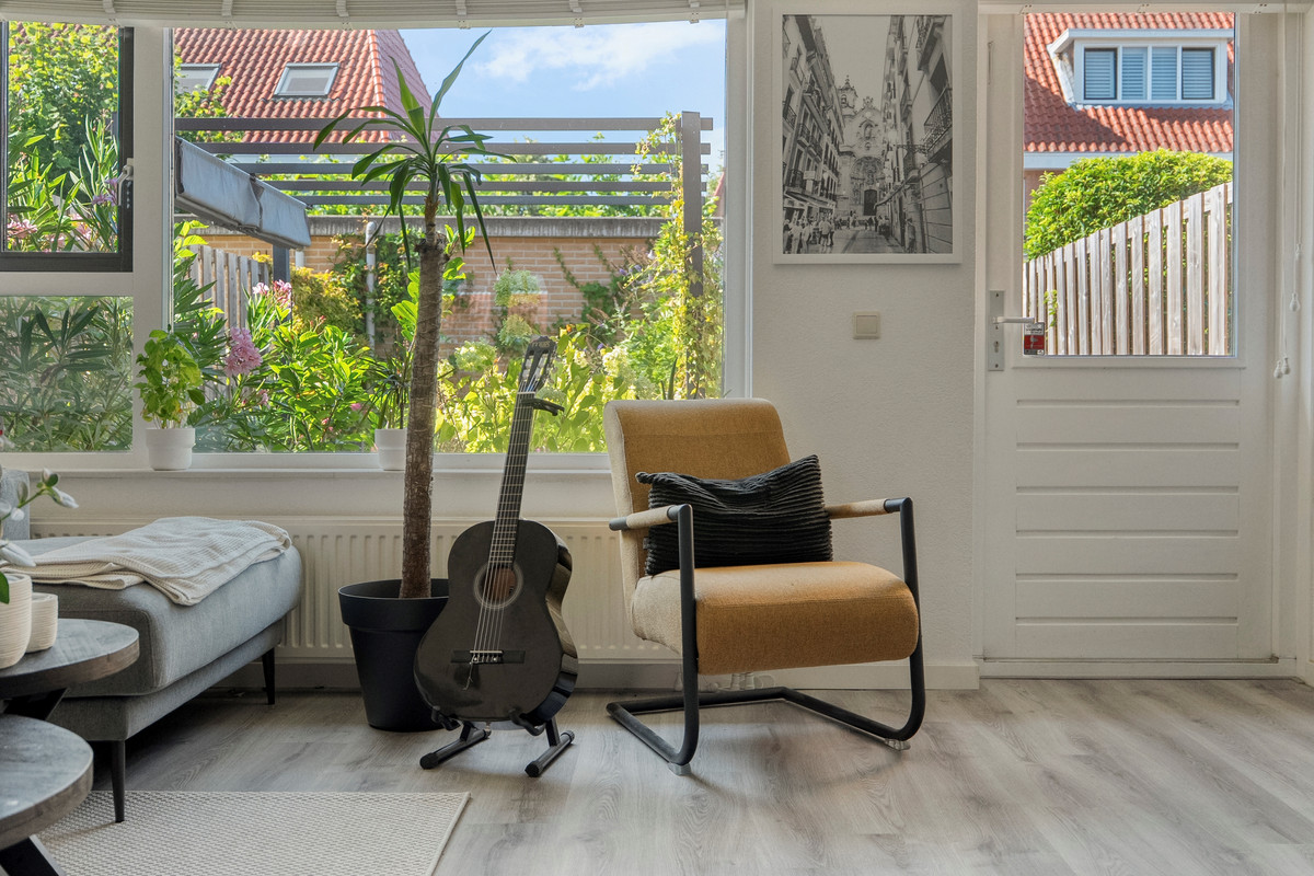 Tussenwoning te koop: Riedertuin 69, Barendrecht