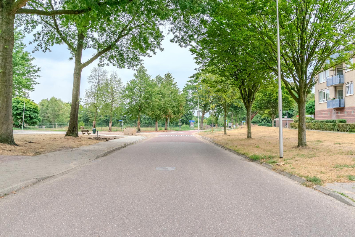 Hoekwoning te koop: Minckelersweg 122, Hoogerheide