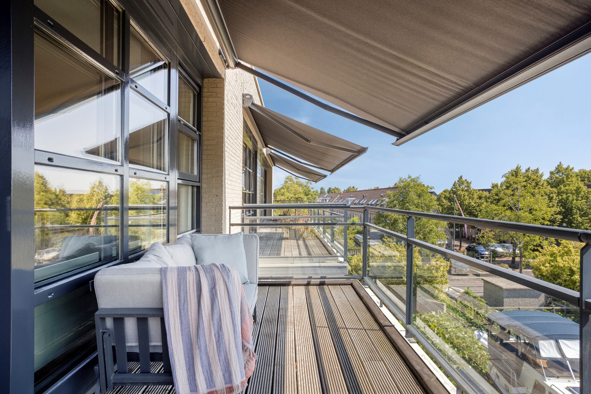 Hoekwoning te koop: Visserkade 26, Lisse