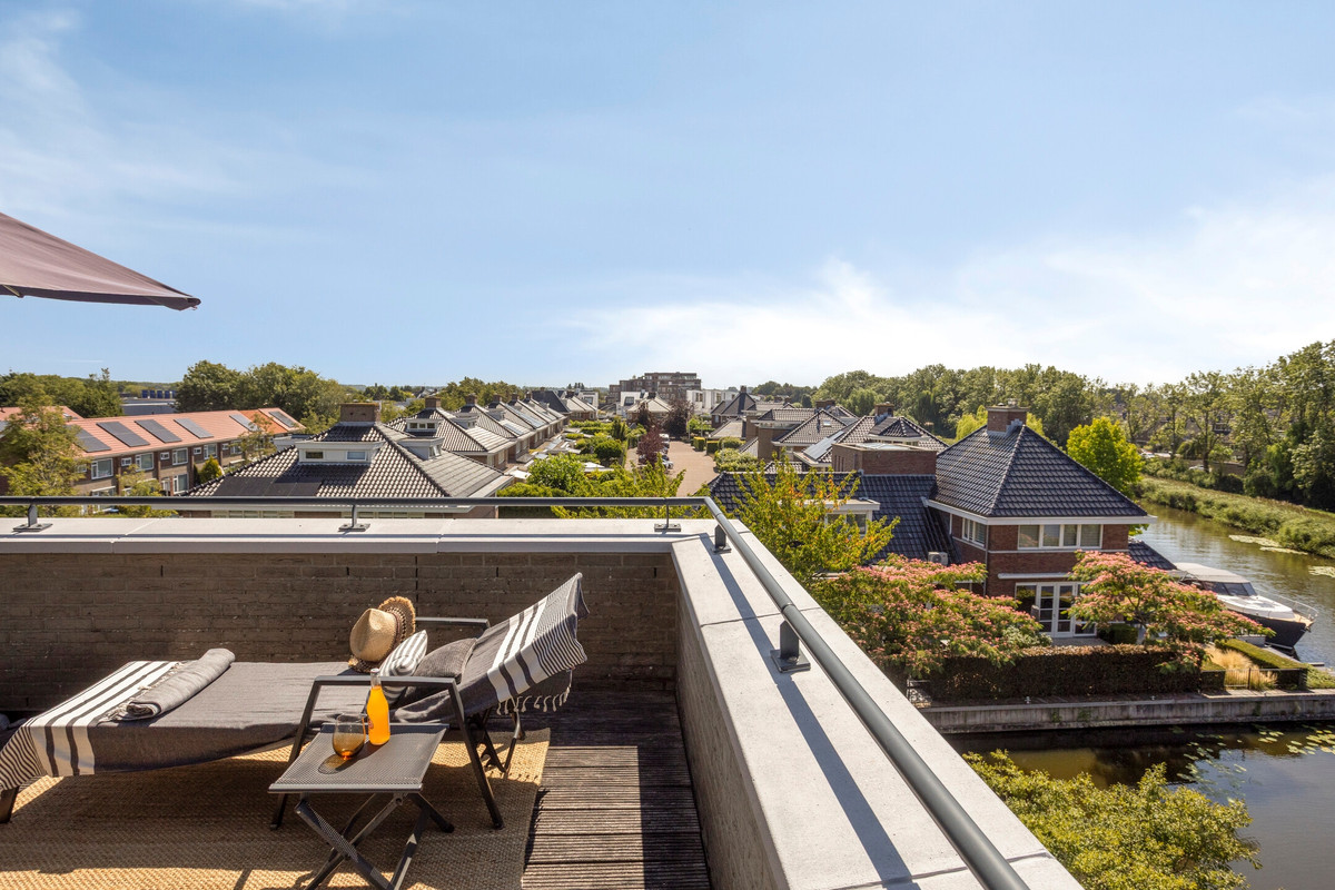 Hoekwoning te koop: Visserkade 26, Lisse